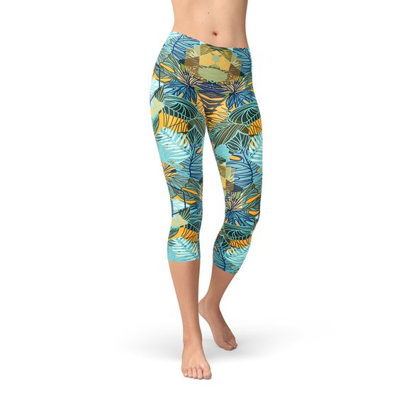 Avesa™ Hexagon Floral Capri Leggings